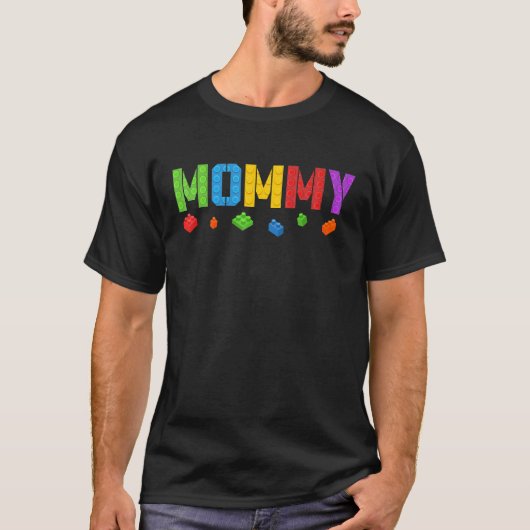 Mommy Blocks Master Builder Brick Builderの誕生 Tシャツ (正面)