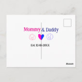 Mommy & Daddy新しい親の名前を追加する日付ハート青 ポストカード (裏面)