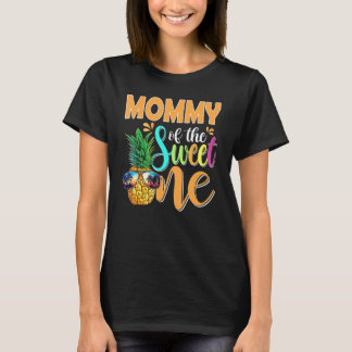 Mommy Of The Sweet One Pineapple 1st Birthday Fami Tシャツ