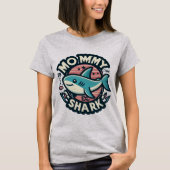 Mommy Shark - Cute and Fun Design Tシャツ (正面)