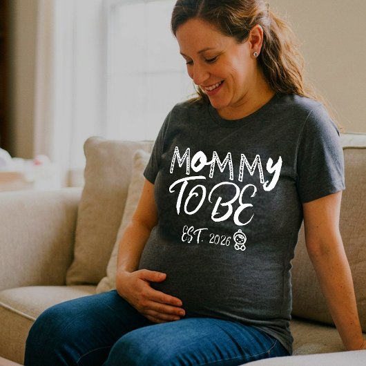 Mommy To Be Est 2026 妊娠発表 Tシャツ