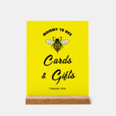 Mommy To Beeトレンディー赤ちゃんシャワーカード&ギフトサイン アクリルサイン (正面)