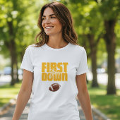 Mommy's First Year Down Football Text Yellow Tシャツ