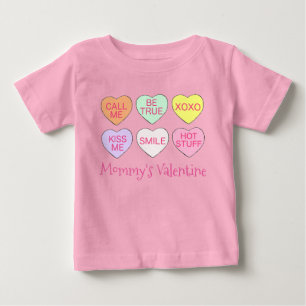 Mommy's Valentine Pink Candy Conversationハート ベビーTシャツ