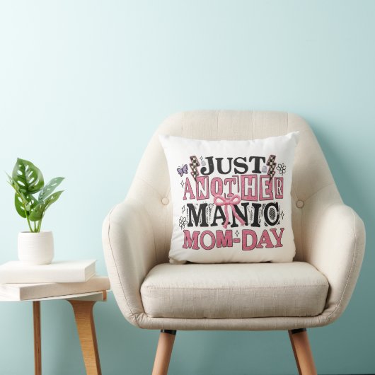 Mom's Throw Pillow クッション (椅子)