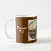 Monaghanの製造所のマグ コーヒーマグカップ (左)