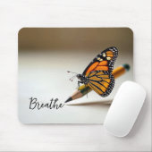 Monarch Butterfly On Pencil With Text マウスパッド (マウス)