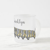 Monarch caterpillar cartoon illustration  フロストグラスマグカップ (正面右)