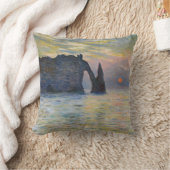 Monet - The Manneport, Cliff at Etreat, Sunset クッション (ブランケット)