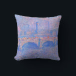 Monet - Waterloo Bridge, Sunlight Effect, クッション<br><div class="desc">Waterloo,  Sunlight Effect,  人気がある's by Claude Monet.</div>