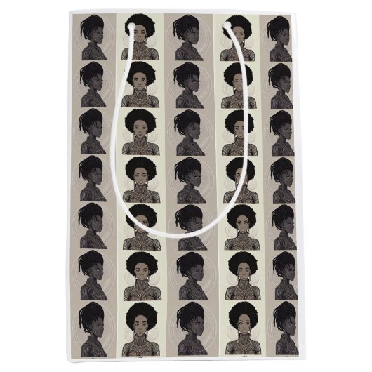 Monochrome Afrofuturist Queens ミディアムペーパーバッグ (正面)