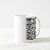 Monochrome Boho Knit Sampler | Tribal Geometric Te コーヒーマグカップ (正面右)