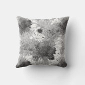 Monochrome dye stains クッション (裏面)