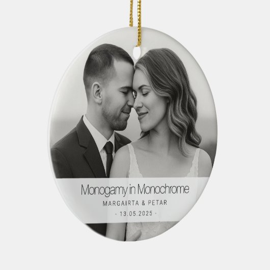 Monogamy in Monochrome – Funny Black-and-White セラミックオーナメント (右)