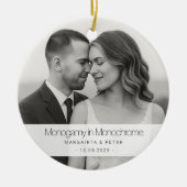 Monogamy in Monochrome – Funny Black-and-White セラミックオーナメント (正面)