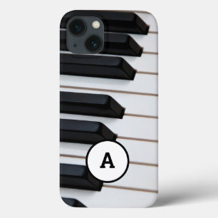 Monogramでピアノ鍵を閉じる iPhone 13ケース