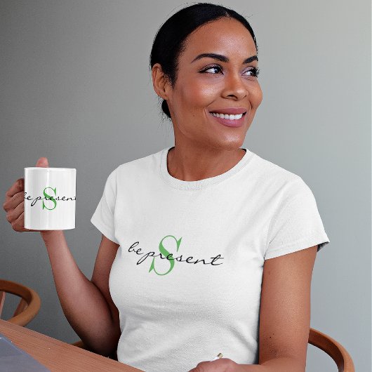 Monogram 'be present' Activewear Classic White Tシャツ