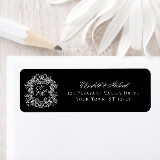 Monogram Crest Black Wedding Return Address ラベル (インサイチュ)