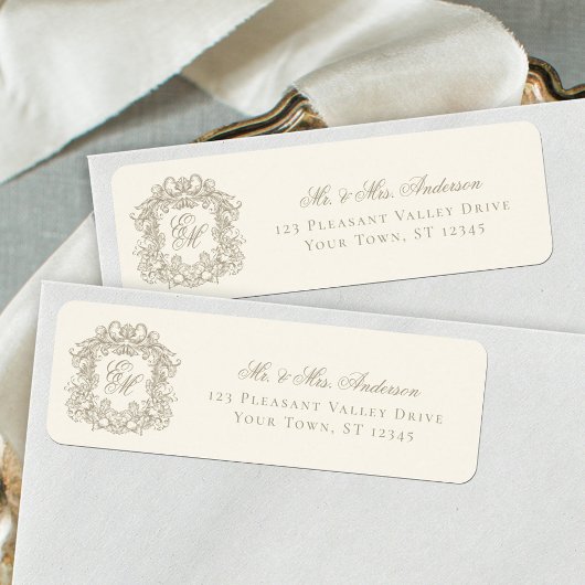 Monogram Crest Ivory Wedding Return Address ラベル