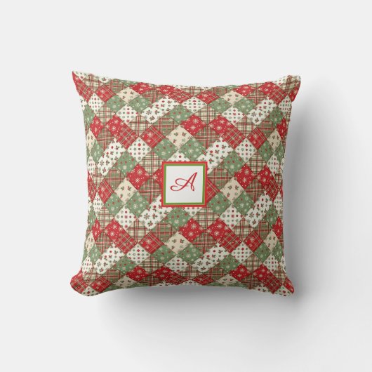 Monogram family Christmas patchwork Green Red  クッション (正面)