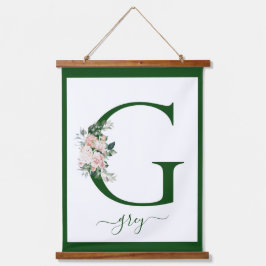 Monogram Floral Letter G 吊り下げ型タペストリー
