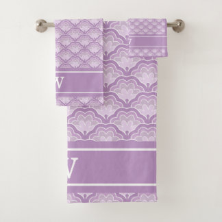 Monogram Initial Abstract Purple Floral Pattern バスタオルセット
