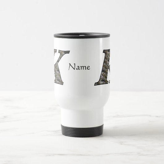 Monogram Initial K Hydrangea Flowers Personalized トラベルマグ (中央)