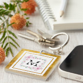 Monogram Initial "M" Floral - Pink Roses & Gold キーホルダー (正面右)