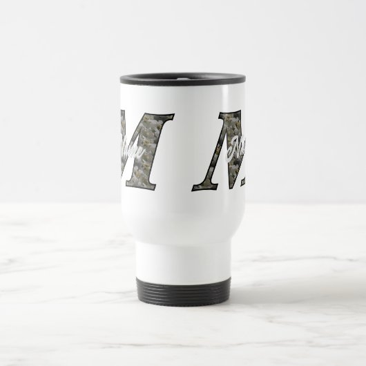 Monogram Initial M Hydrangea Flowers Personalized トラベルマグ (中央)