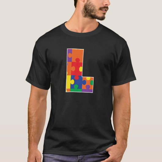 Monogram L in Multi Color Puzzle Pieces Tシャツ (正面)