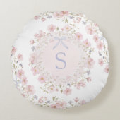 Monogrammed Pink Flowers and Lace Floral ラウンドクッション (正面)
