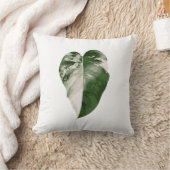 Monstera Albo Heart Pillow — Botanical Home Decor クッション (ブランケット)