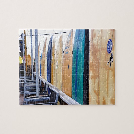 Montaukのビーチのヴィンテージのサーフボード ジグソーパズル (横)