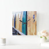 Montaukのビーチのヴィンテージのサーフボード スクエア壁時計 (ホーム)