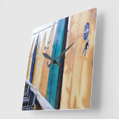 Montaukのビーチのヴィンテージのサーフボード スクエア壁時計 (傾斜)