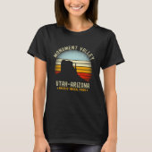 Monument Valley Retro Scenery Utah Tシャツ (正面)