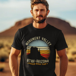 Monument Valley Vintage Landscape Utah  Tシャツ
