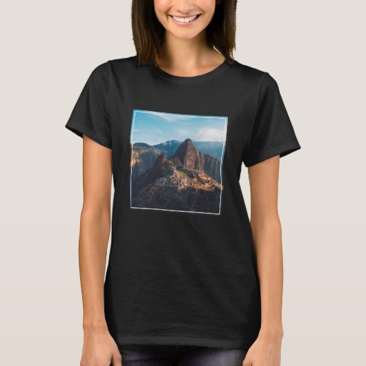Monuments | Machu Picchu, Peru Tシャツ (正面)