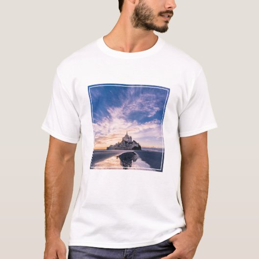 Monuments | Mont Saint-Michel, Normandy France Tシャツ (正面)