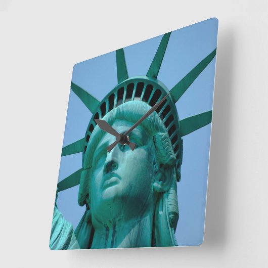 Monuments | Statue of Liberty Face スクエア壁時計 (傾斜)