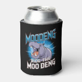 MOO DENG カバ乗り MOO DENG 缶クーラー (缶正面)