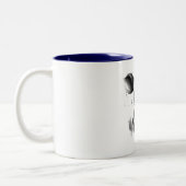 ☕🐄 「Moo-ment of Zen」牛のマグカップ 🐄☕ ツートーンマグカップ (左)