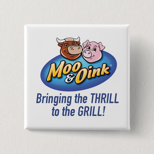 Moo & Oink "グリルでスリルを" ボタン 缶バッジ (正面)