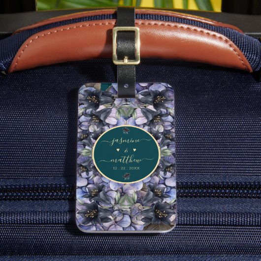 Moody Black Floral Classic Couple Names Wedding ラゲッジタグ (正面インサイチュ2)