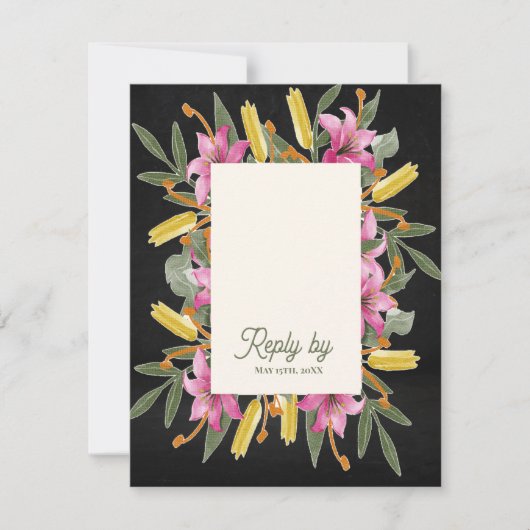 Moody Blush Lily Wedding RSVP Card with QR Code (正面)