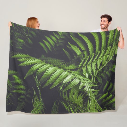 Moody Botanical Dark Green Fern Leaves Cozy フリースブランケット (インサイチュ)