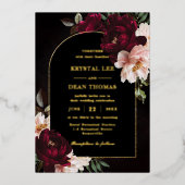 Moody Burgundy Blush Pink Floral Peonies Wedding 箔招待状 (正面)