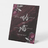 Moody Burgundy Silver Floral Wedding Cards Gifts 台座サイン (正面)