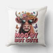 Moody But Cute クッション (正面)