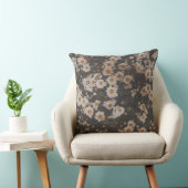 Moody Daisy Drift Throw Pillow クッション (椅子)